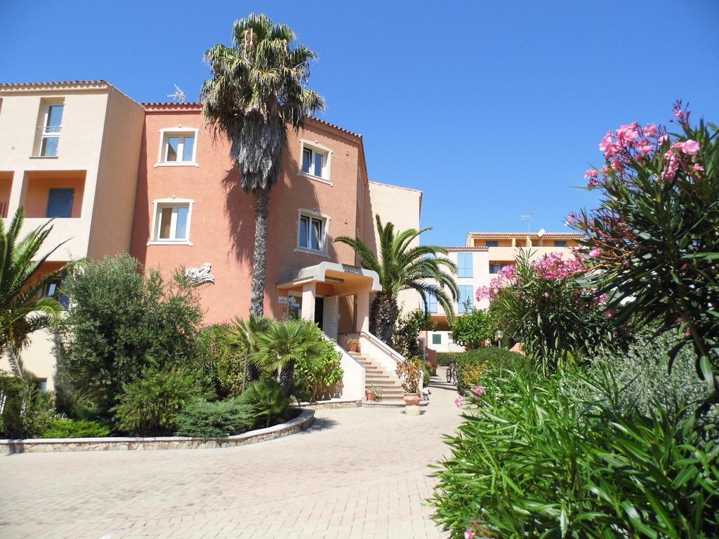 Le Nereidi Hotel Residence La Maddalena  Buitenkant foto