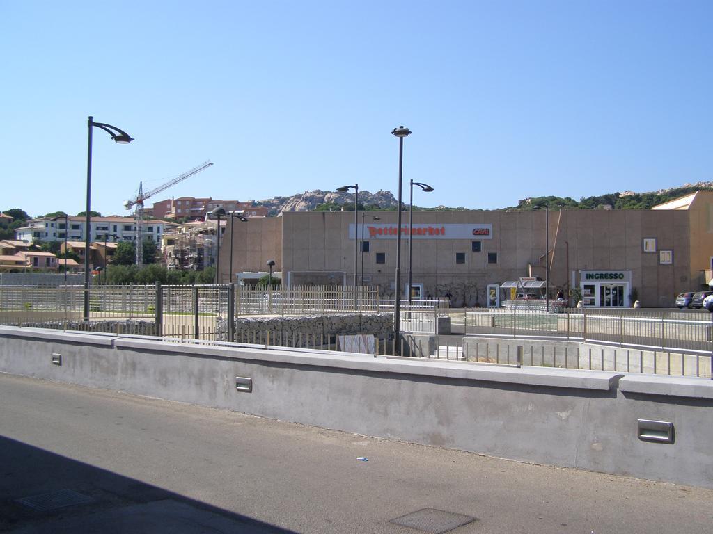 Le Nereidi Hotel Residence La Maddalena  Buitenkant foto