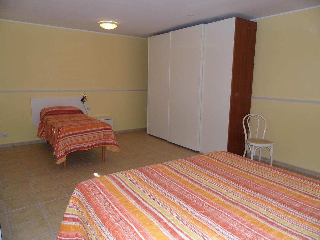 Le Nereidi Hotel Residence La Maddalena  Buitenkant foto