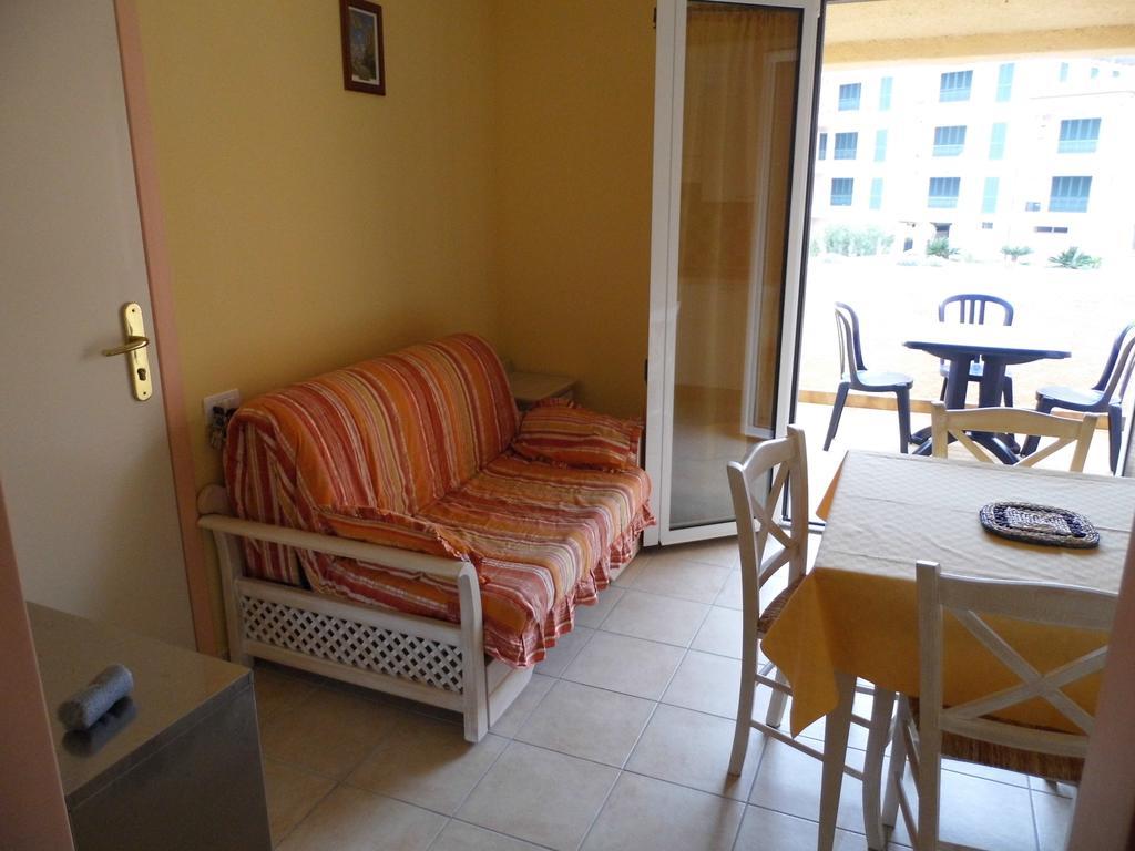 Le Nereidi Hotel Residence La Maddalena  Buitenkant foto